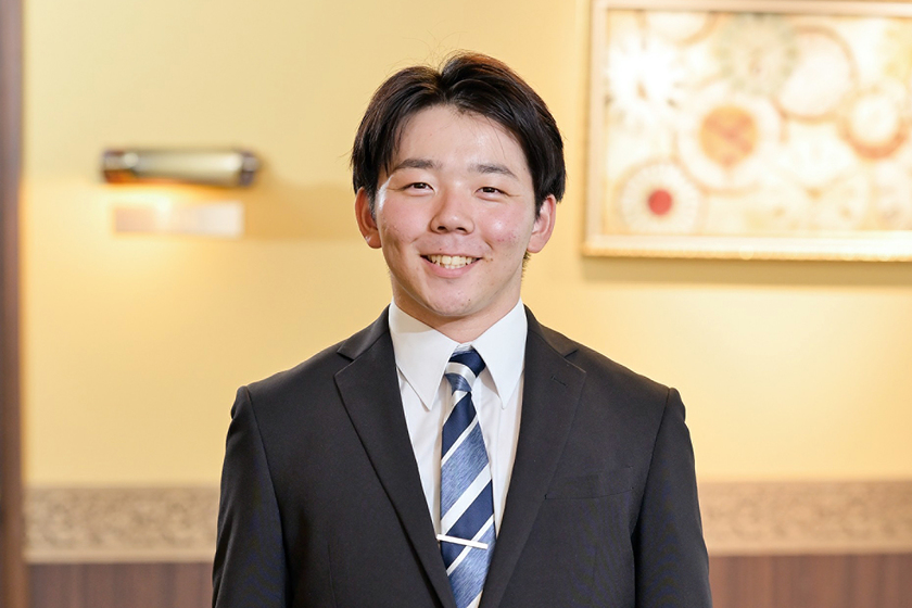東京ホテル・トラベル・鉄道専門学校の学生