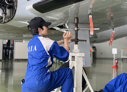 成田国際航空専門学校の特長２