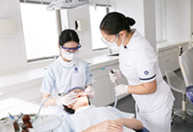 行岡医学技術専門学校の風景