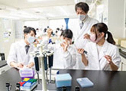 湘央生命科学技術専門学校の特長３