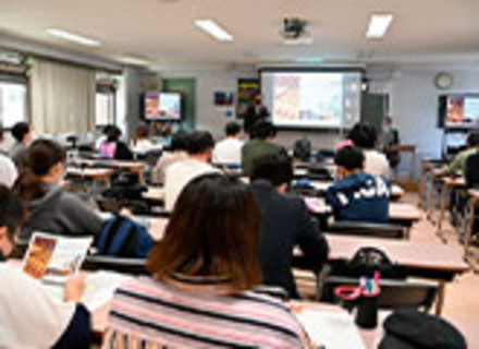 東放学園専門学校の特長２