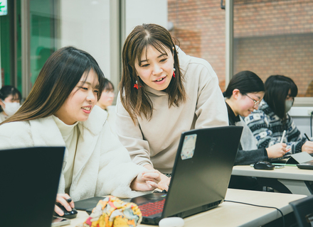 専門学校日本デザイナー学院の特長１