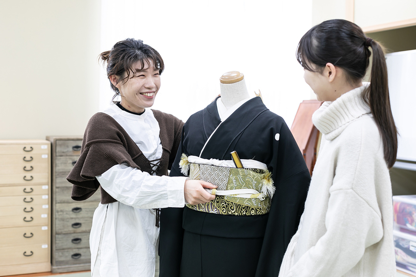 大阪ベルェベル美容専門学校の先生