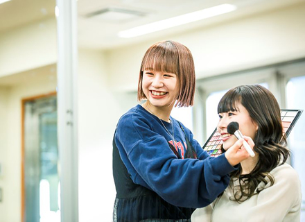 窪田理容美容専門学校の特長１