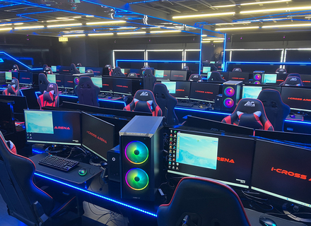 情報科学専門学校の特長３