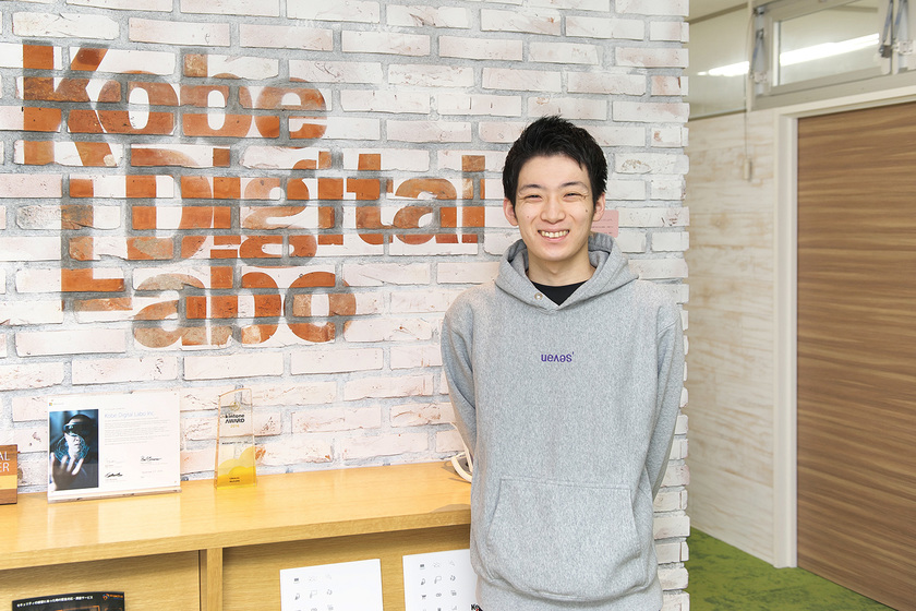 神戸電子専門学校の卒業生