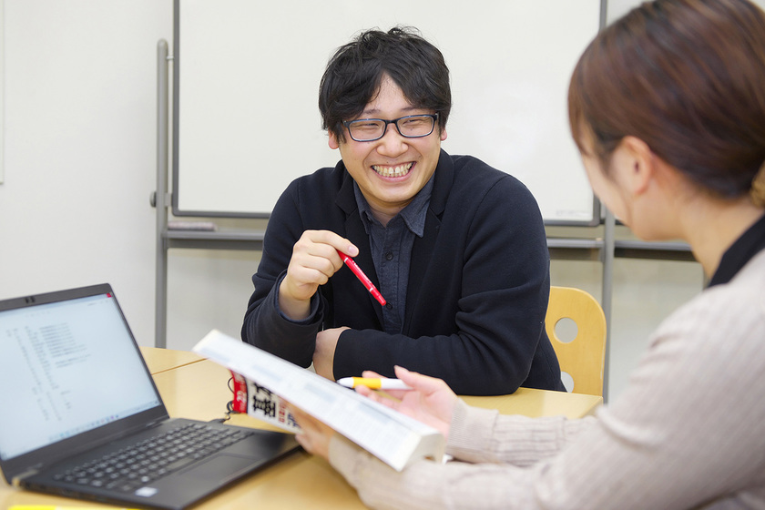 神戸電子専門学校の先生