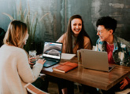 グレッグ外語専門学校の特長３