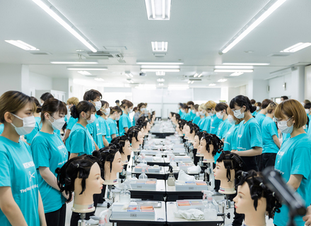 鹿児島県美容専門学校の特長１