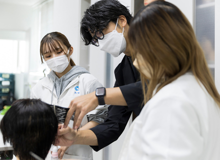 鹿児島県美容専門学校の特長３