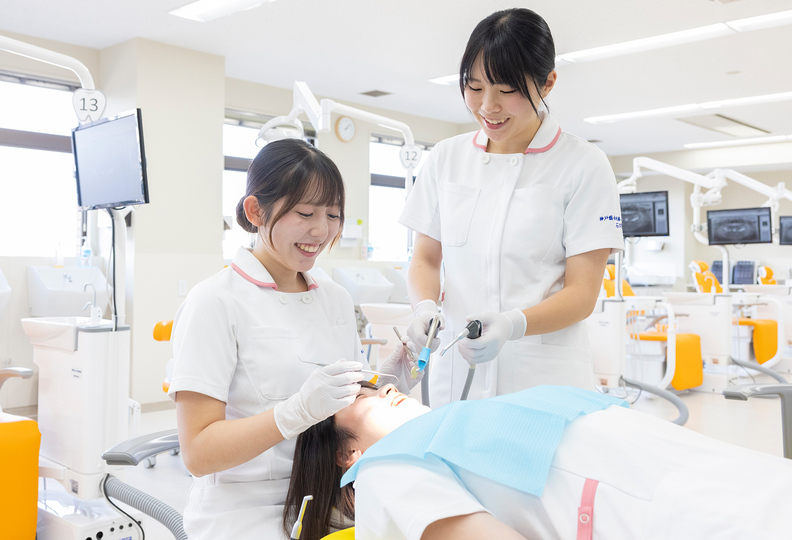 神戸総合医療専門学校の風景