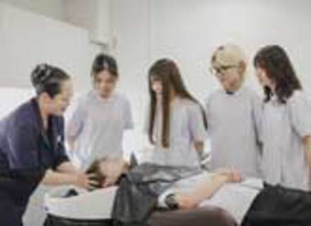 大阪中央理容美容専門学校の特長１