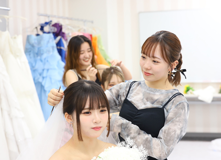 九州美容専門学校の特長１