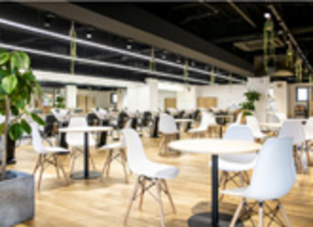 九州美容専門学校の特長３