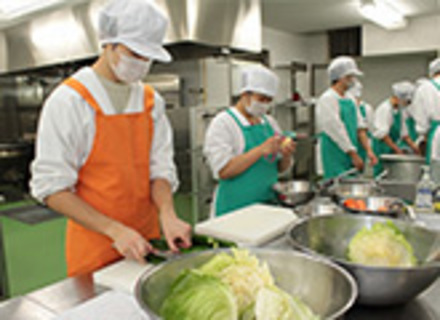 横浜栄養専門学校の特長３