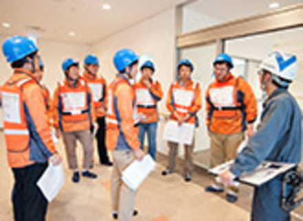 福岡建設専門学校の特長２