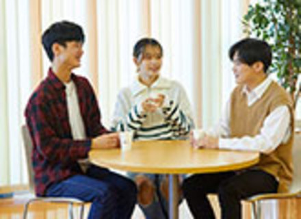 近畿コンピュータ電子専門学校の特長３