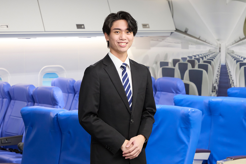 トライデント外国語・エアライン・ホテル専門学校の学生