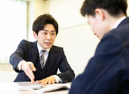 上野法律ビジネス専門学校の特長３