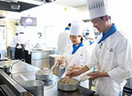 愛知調理専門学校の特長２