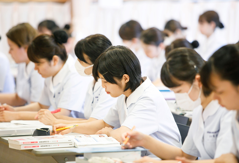 専門学校　愛知保健看護大学校の風景