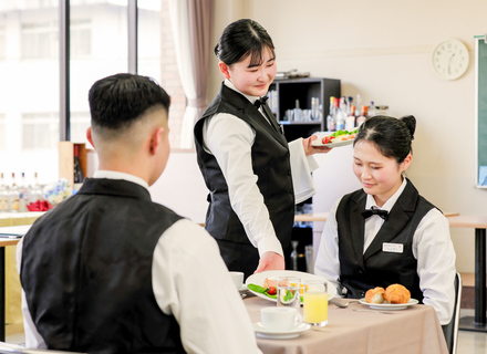 仙台ＹＭＣＡ国際ホテル専門学校の特長１