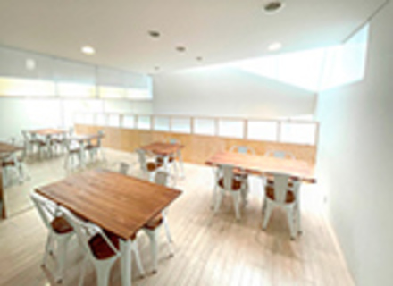 パリ総合美容専門学校柏校の特長２