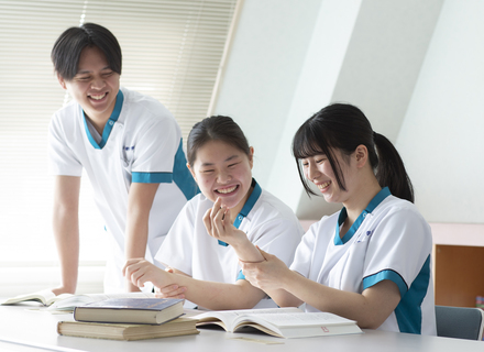 東海医療学園専門学校の特長１