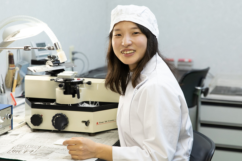 日本分析化学専門学校の卒業生