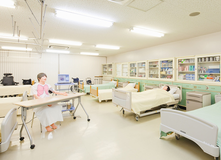 郡山健康科学専門学校の特長３