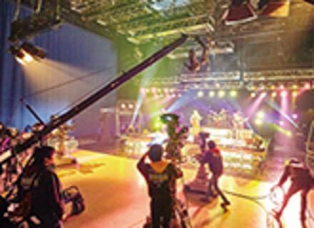 日本工学院八王子専門学校の特長２