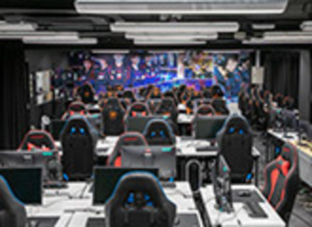 東京デザインテクノロジーセンター専門学校の特長１