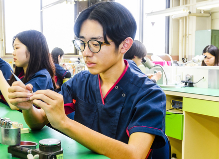 熊本歯科技術専門学校の特長１