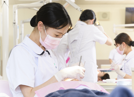 熊本歯科技術専門学校の特長２