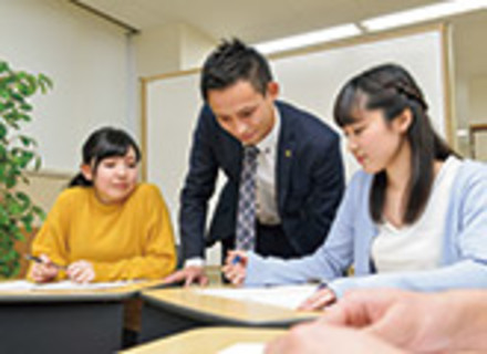 福井美容ビューティー保育専門学校の特長３