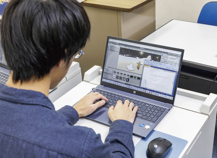 秋田コア　ビジネスカレッジの特長１