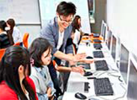 大阪情報コンピュータ専門学校の特長１