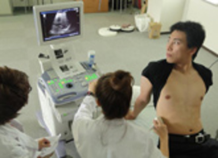 東海医療技術専門学校の特長２