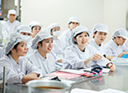 佐伯栄養専門学校の特長２