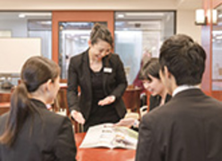 大阪ブライダル専門学校の特長１