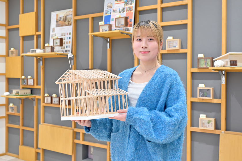 新潟建築・インテリア・ものづくり大学校の学生