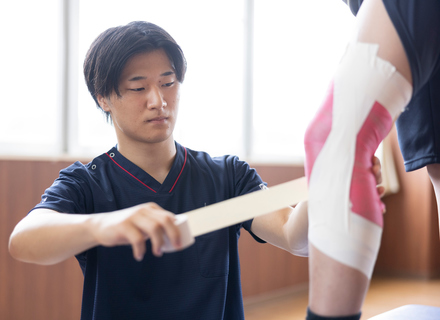 福山医療専門学校の特長１