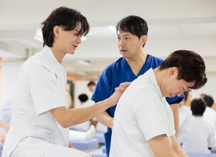 近畿医療専門学校の特長２