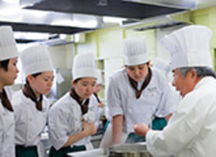 豊橋調理製菓専門学校の特長２