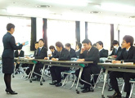 トヨタ東京自動車大学校の特長１