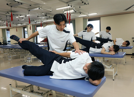 専門学校金沢リハビリテーションアカデミーの特長１