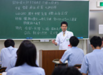 東京呉竹医療専門学校の特長２