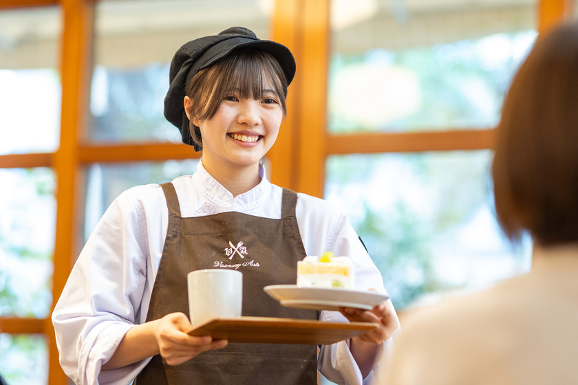 専門学校　福岡ビジョナリーアーツの学生