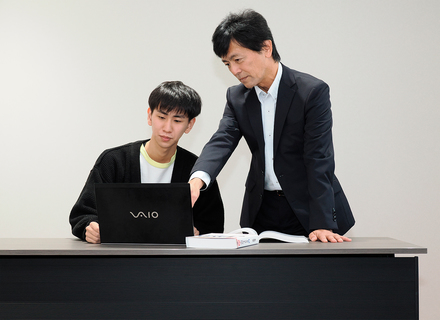 日本国際工科専門学校の特長１