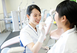 慈恵歯科医療ファッション専門学校